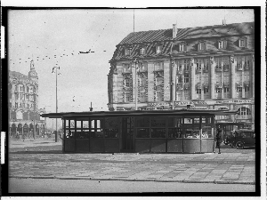 Vorschaubild von Verkehrspavillon Rathausmarkt (Hamburg-Altstadt): Teilansicht