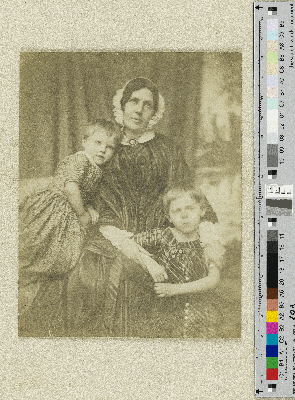 Vorschaubild von Adeline von Liliencron mit ihren Kindern Emma und Friedrich