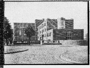 Vorschaubild von Schule Alstertal (Erdkampsweg) (Hamburg-Fuhlsbüttel): Ansicht Straßenfront